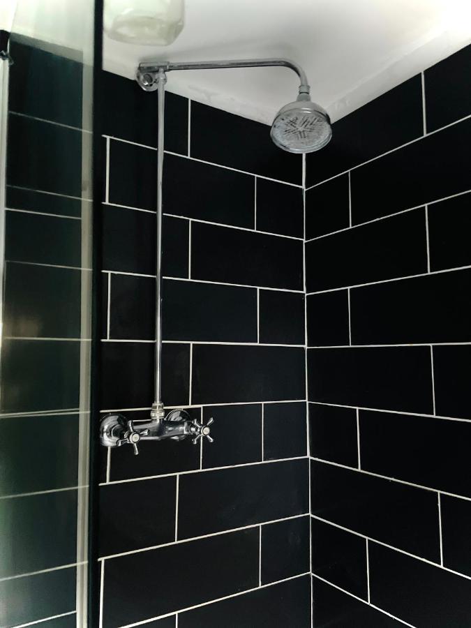 The Beehive, Ground Floor Apartment In Norfolk, No Shared Amenities Даунам Маркет Екстериор снимка