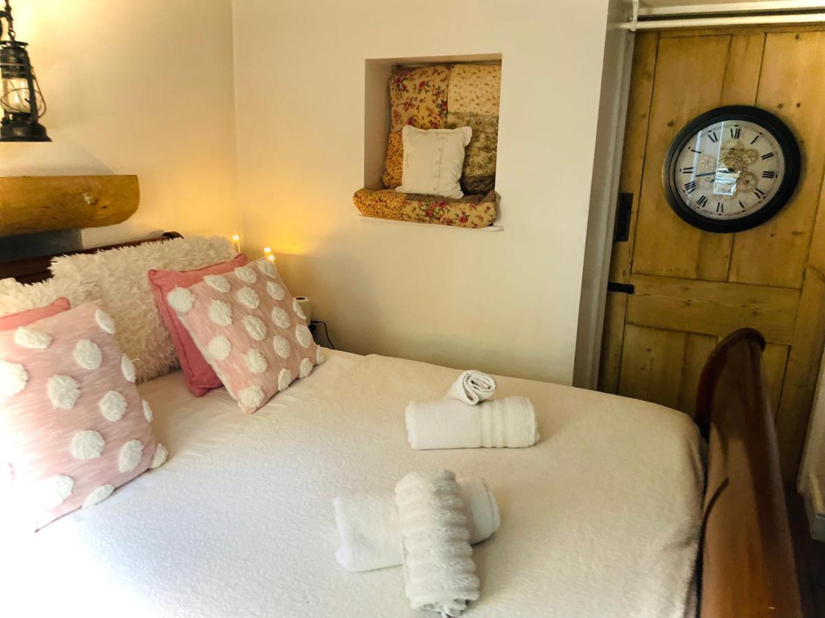 The Beehive, Ground Floor Apartment In Norfolk, No Shared Amenities Даунам Маркет Екстериор снимка